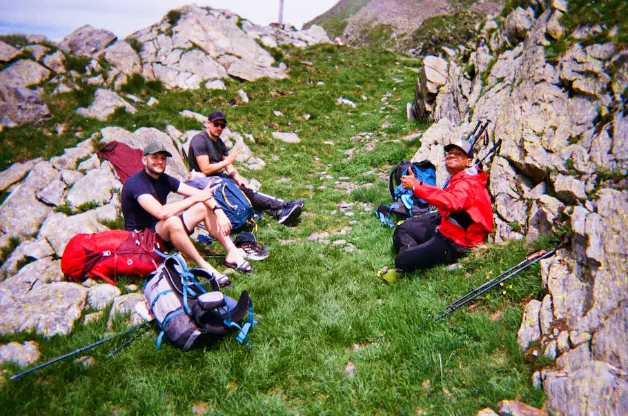 Trek du beaufortain, dejeuner au premier sommet