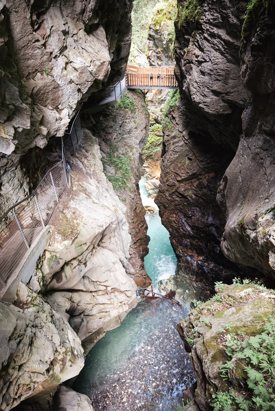 Escaliers et rivière de Gilfenklamm