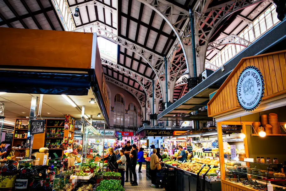 Le marché couvert à Valence en Espagne